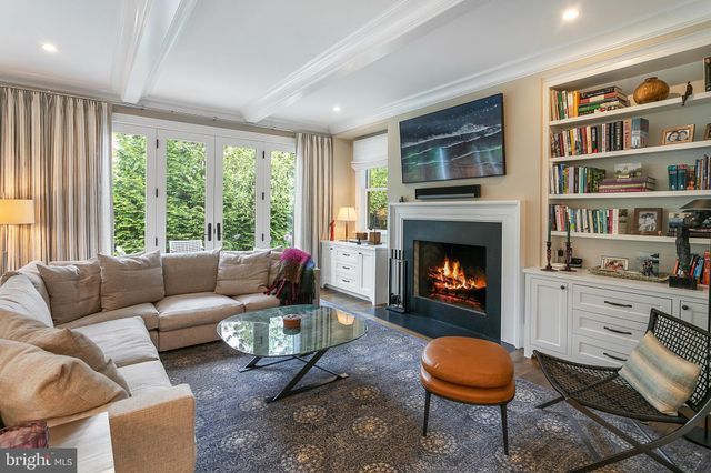$4,400,000 | 9 West Irving Street, Chevy Chase, MD 20815