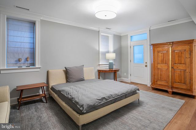 $4,400,000 | 9 West Irving Street, Chevy Chase, MD 20815