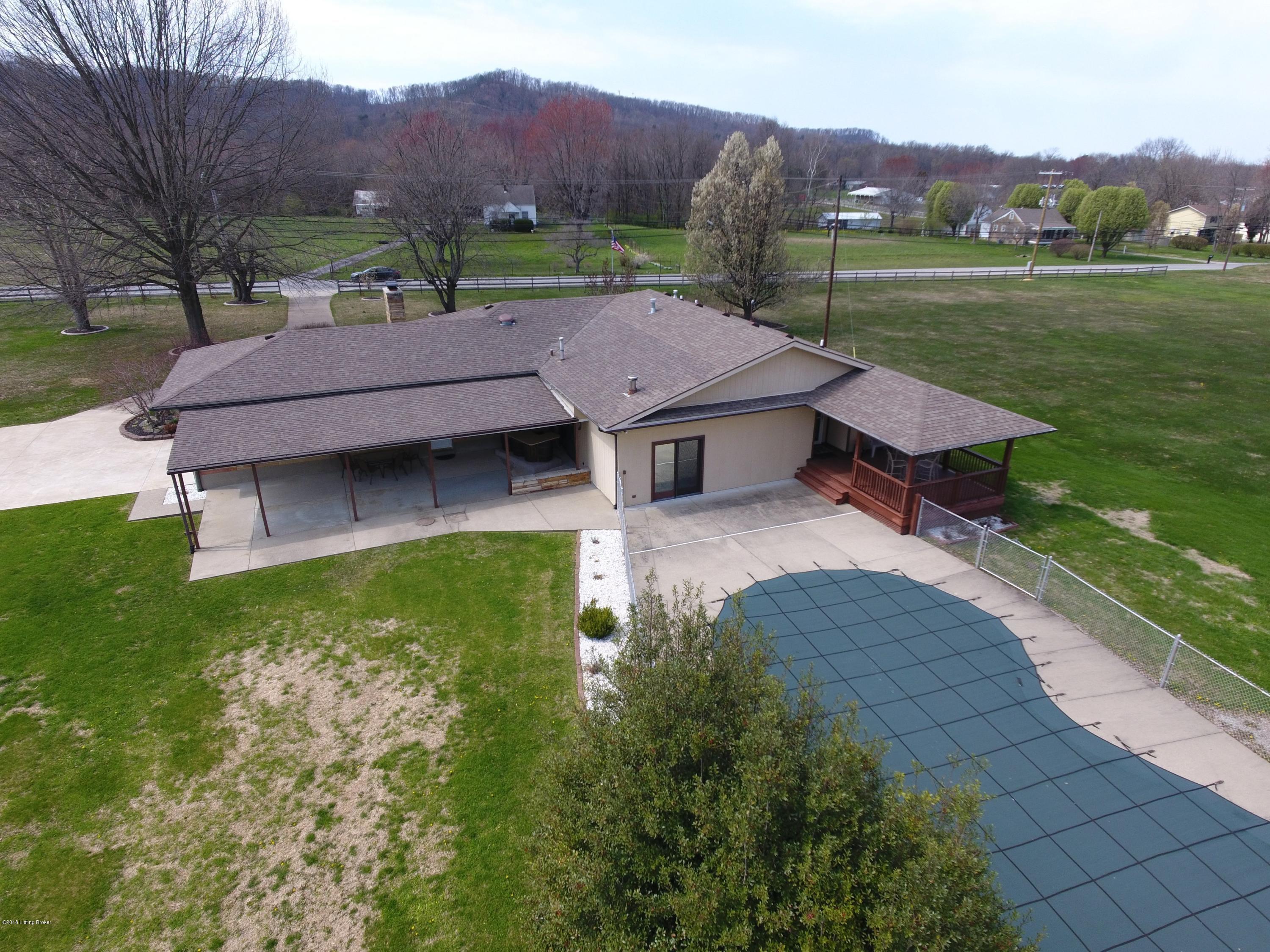10227 Blue Lick Road Louisville, KY 40229 - Photo 16 of 43 Dji_0021