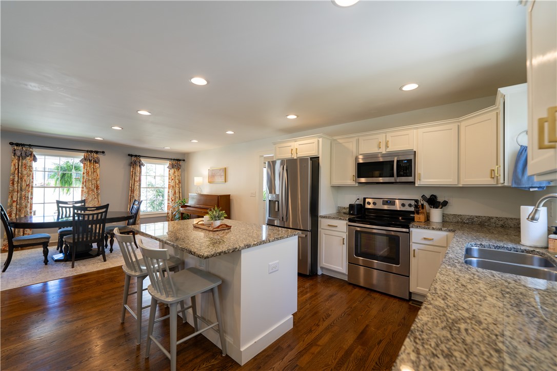 102 Robin Street Clemson, SC 29631 - Photo 11 of 43