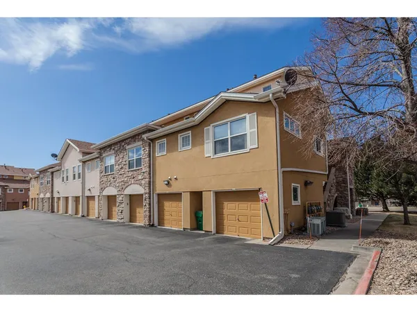 $275,000 | 305 Lucca Drive, Evans, CO 80620