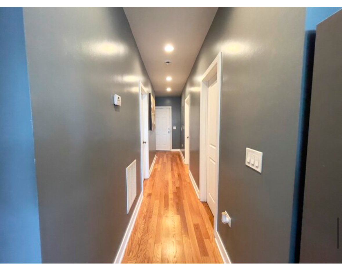 4241 South Langley Avenue, Unit 2 Chicago, IL 60653 - Photo 4 of 11 a view of gallery with windows