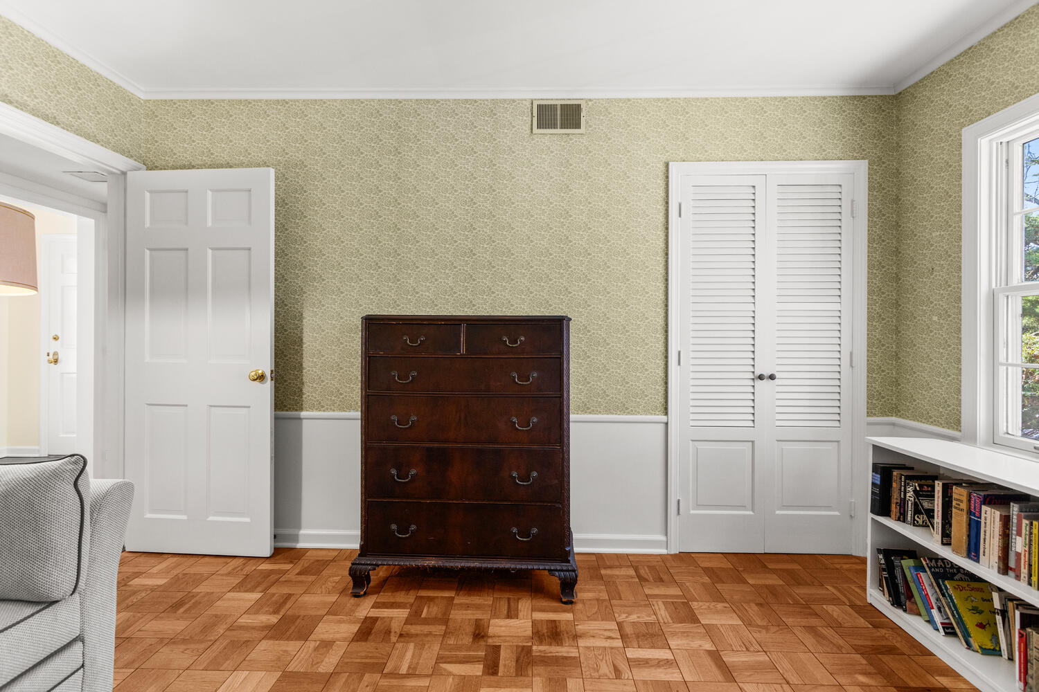 1120 West Charles Street Champaign, IL 61821 - Photo 22 of 36 a view of an entryway with a rug