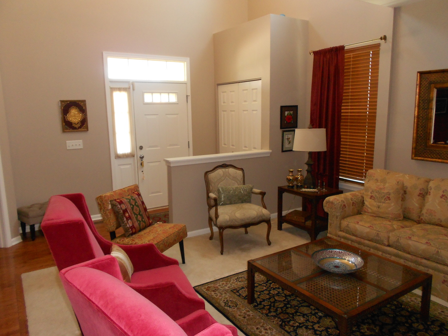 1721 Pin Oak Lane Elgin, IL 60120 - Photo 11 of 39 a living room with furniture and a couch