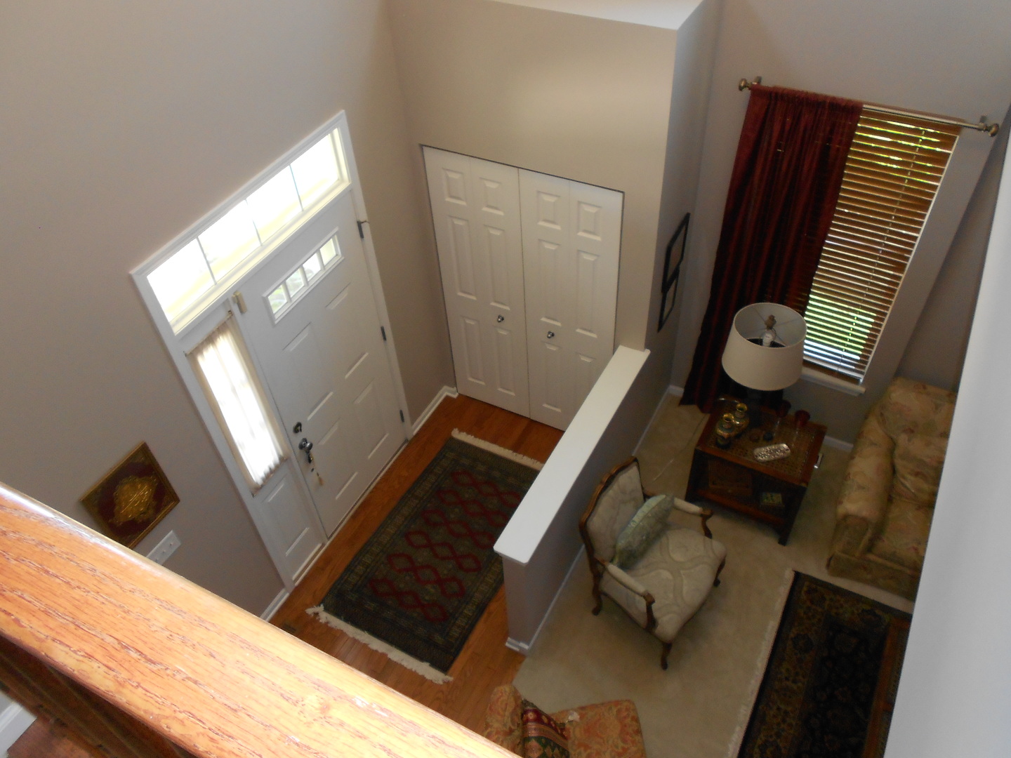 1721 Pin Oak Lane Elgin, IL 60120 - Photo 14 of 39 a living room with furniture