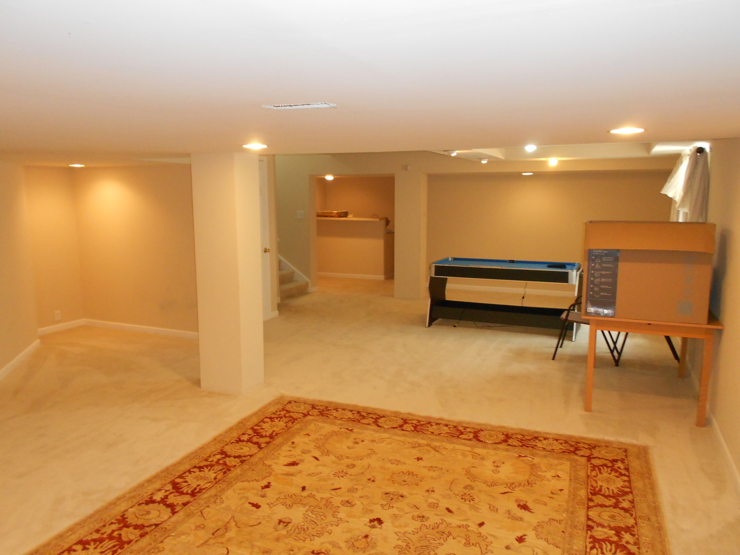 1721 Pin Oak Lane Elgin, IL 60120 - Photo 34 of 39 a view of a livingroom with furniture