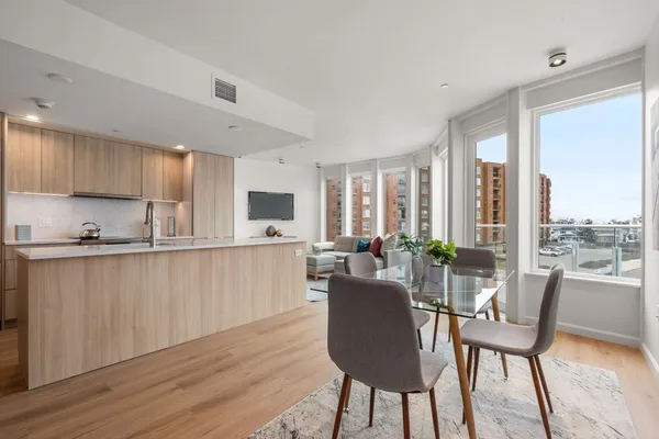 $825,000 | 120 Nantasket Road, Unit 304, Hull, MA 02045