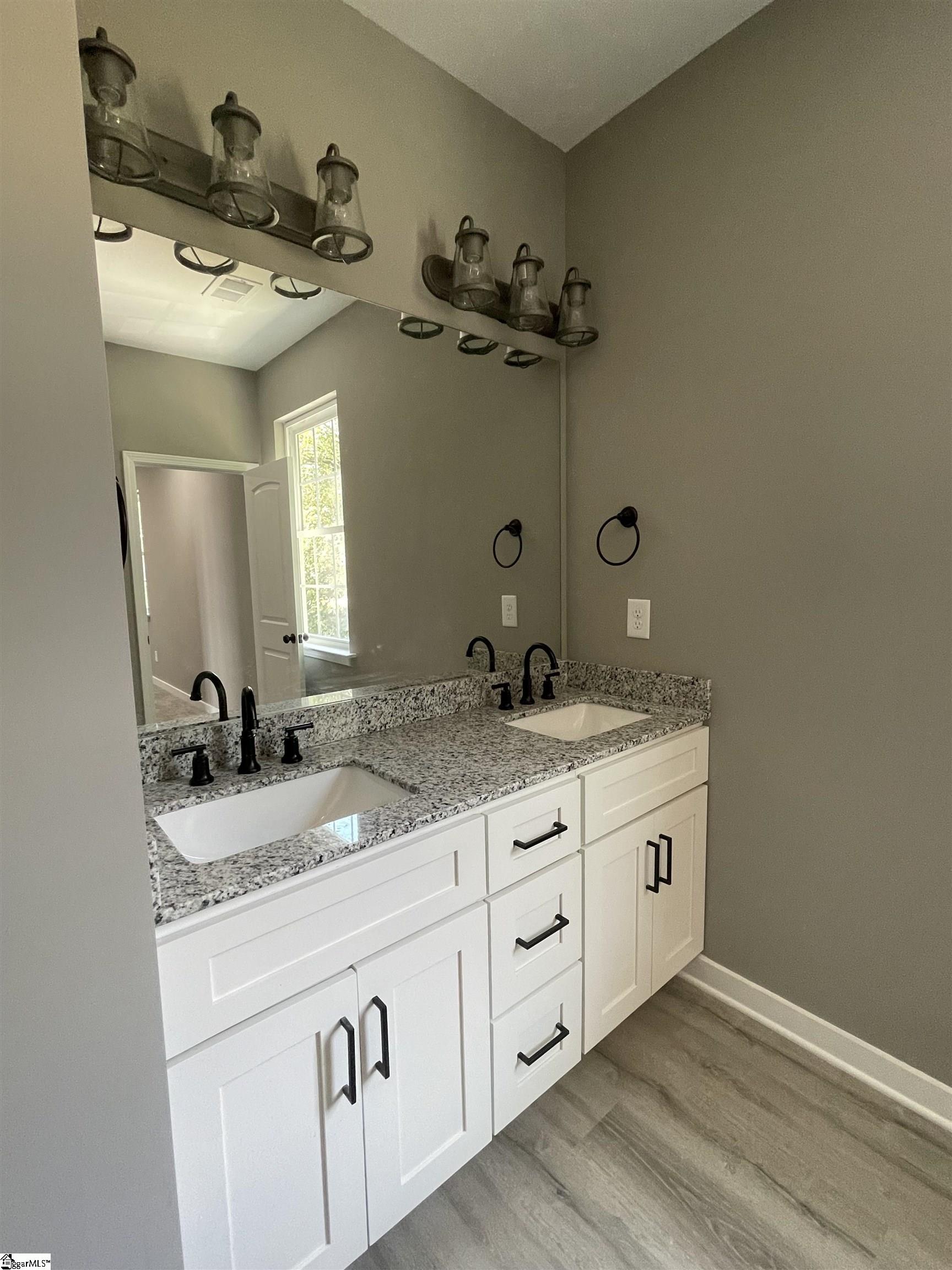 1510 Buncombe Road Greenville, SC 29609 - Photo 8 of 10 Gallery Image 8