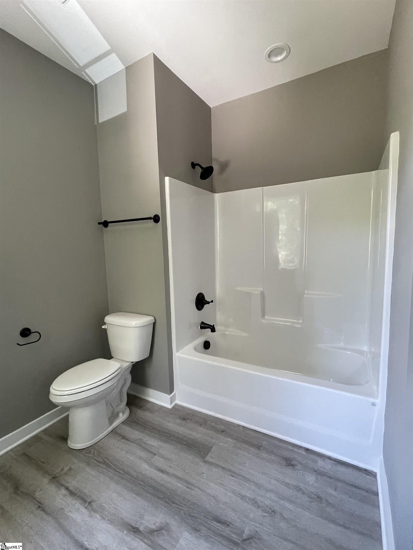 1510 Buncombe Road Greenville, SC 29609 - Photo 9 of 10 Gallery Image 9