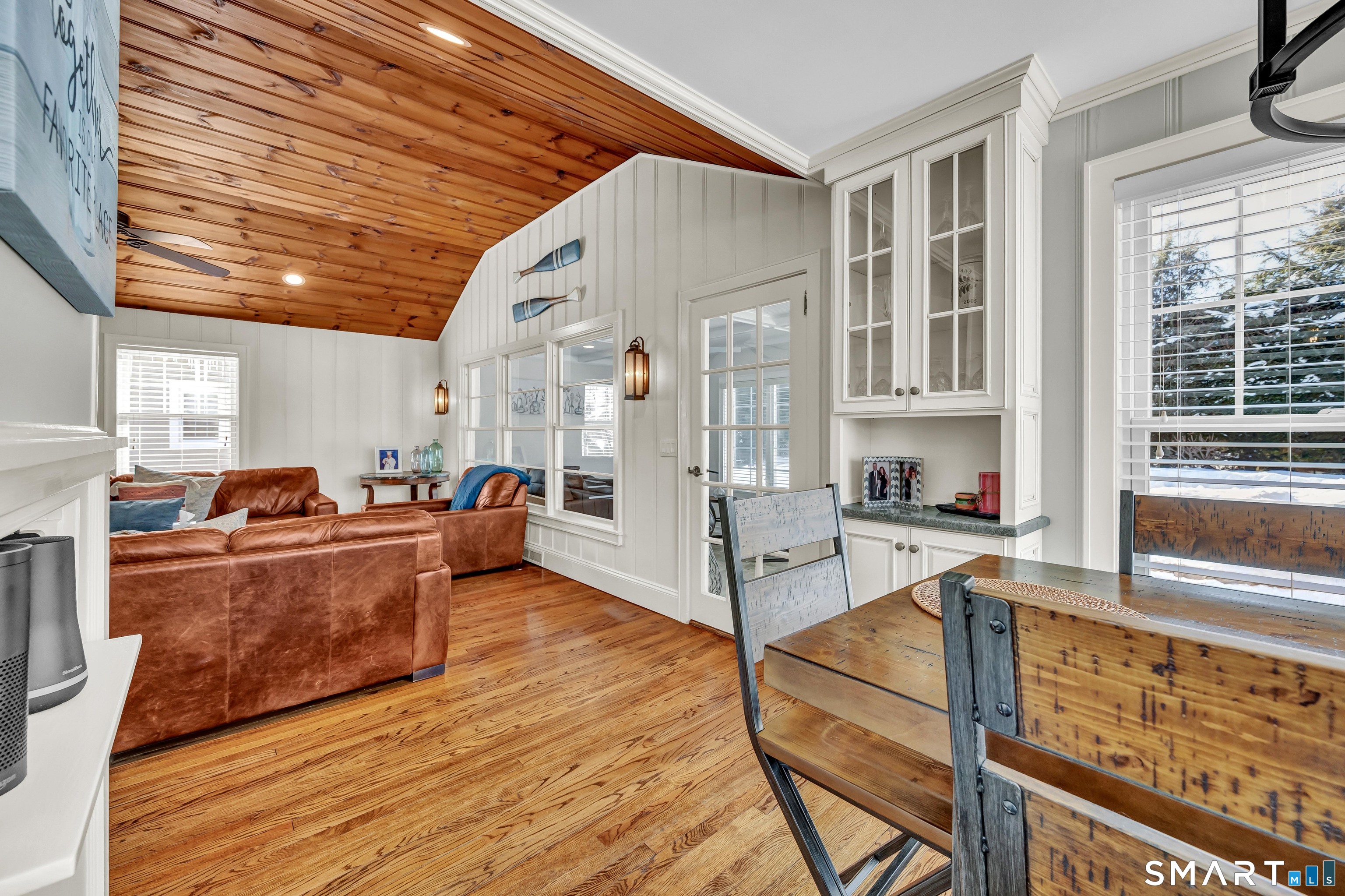 2 A Lakeview Road Brookfield, CT 06804 - Photo 16 of 40 View from the dining room into Living Room
