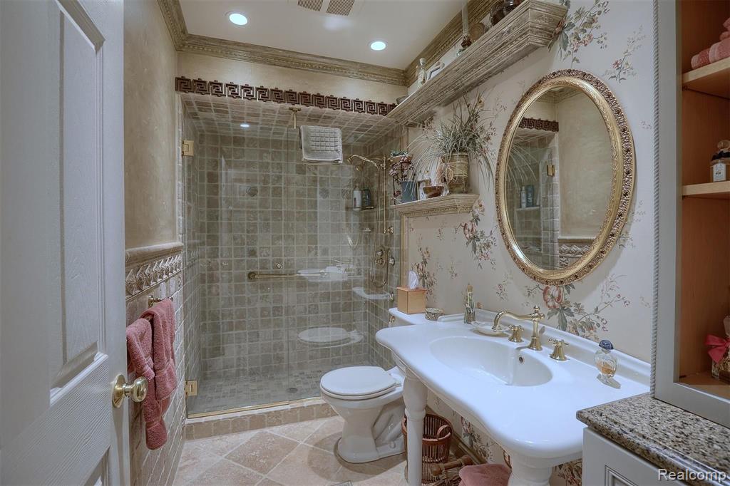 2360 Kingsford Road Rochester Hills, MI 48309 - Photo 27 of 36
