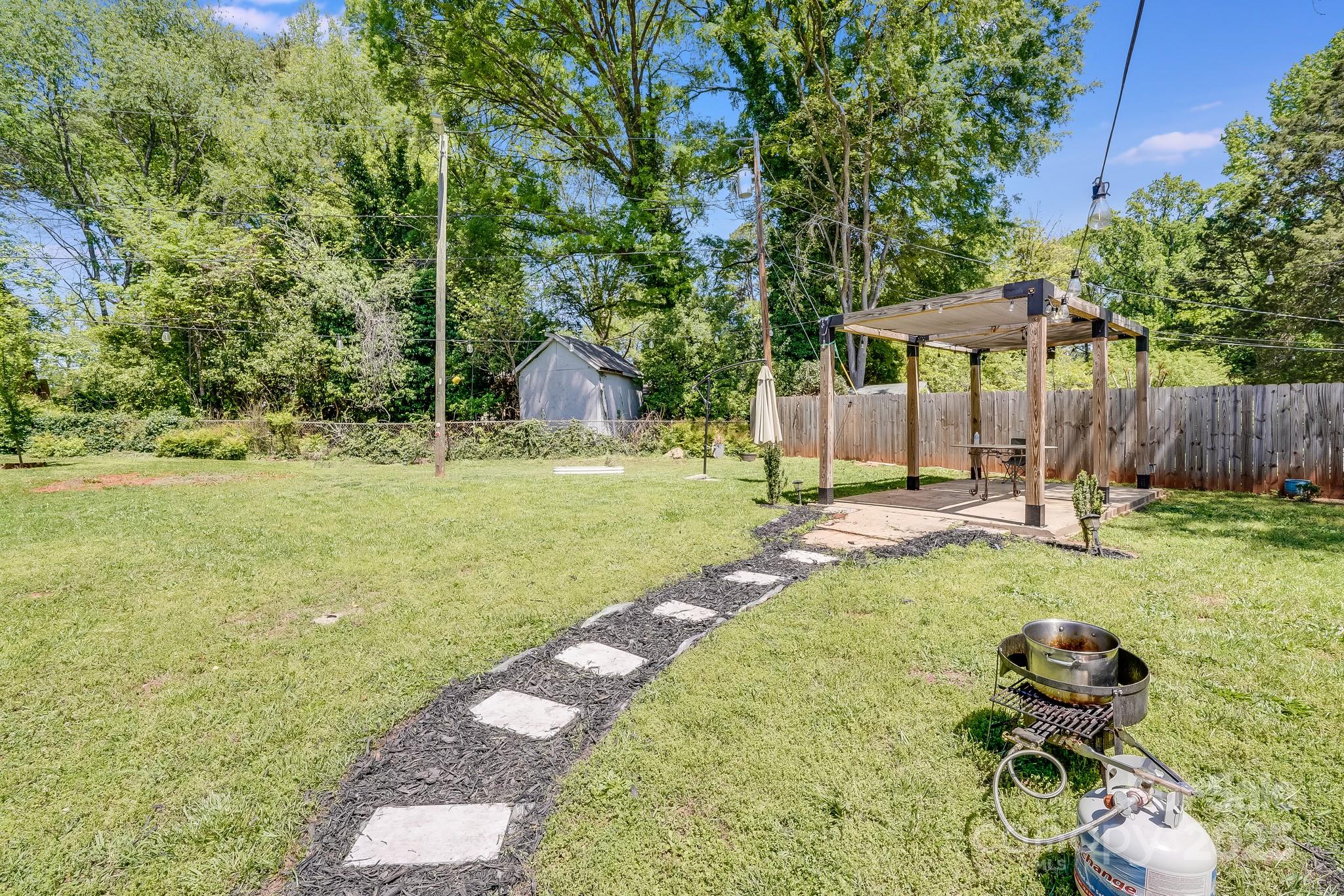 2614 Thornton Road Charlotte, NC 28208 - Photo 27 of 28 Gallery Image 27
