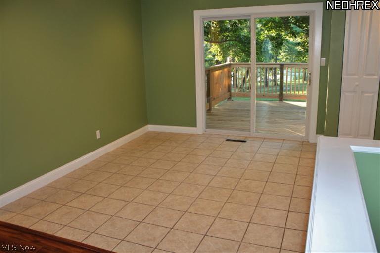6985 Minnick Road Nashport, OH 43830 - Photo 6 of 20 Dining Area