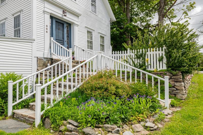 686 Main Street Weston, VT 05161 - Photo 2 of 45