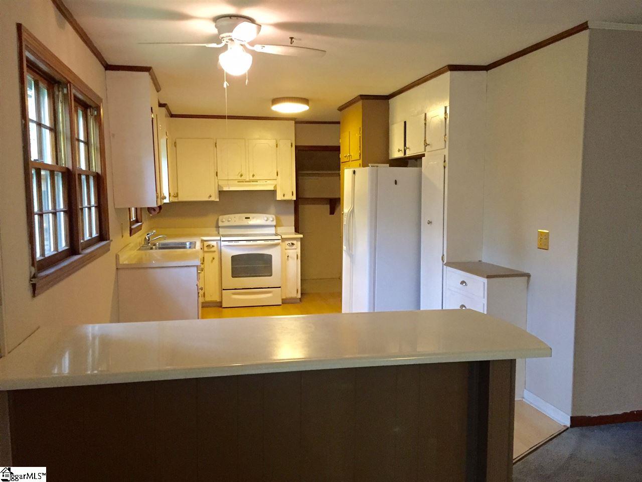108 Bransfield Road Greenville, SC 29615 - Photo 4 of 11 Gallery Image 4