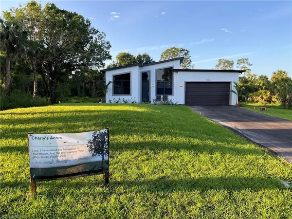 $2,450 | 4320 30th Avenue Southeast, Naples, FL 34117
