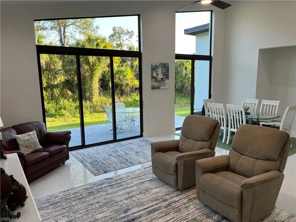 $2,450 | 4320 30th Avenue Southeast, Naples, FL 34117