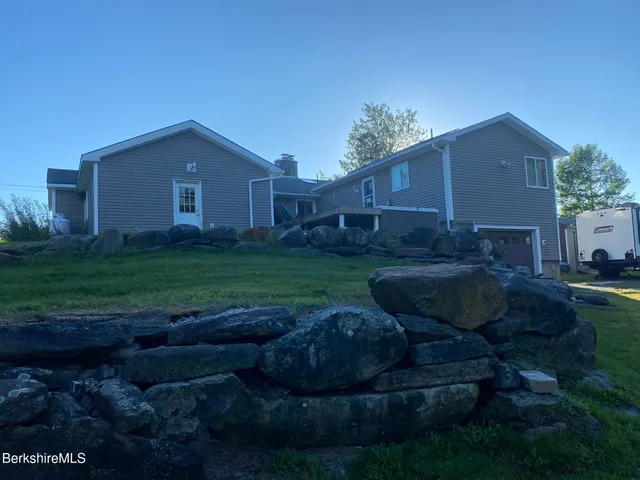 $547,700 | 554 Main Street, Becket, MA 01223