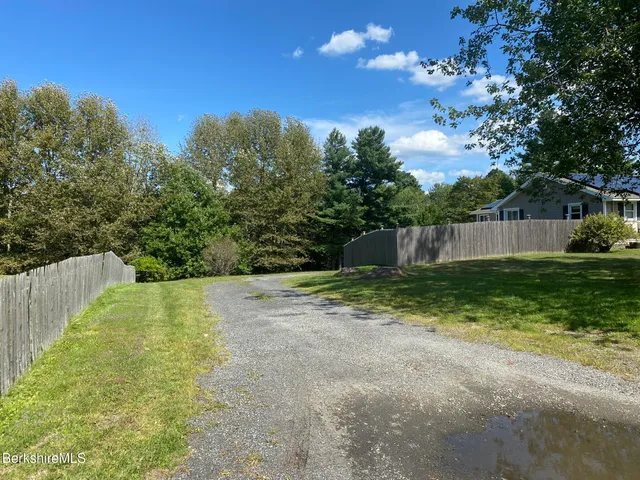 $547,700 | 554 Main Street, Becket, MA 01223