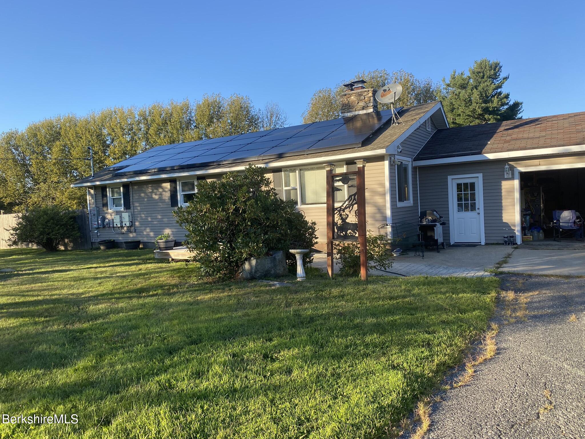 554 Main Street Becket, MA 01223 - Photo 8 of 36 IMG_2806