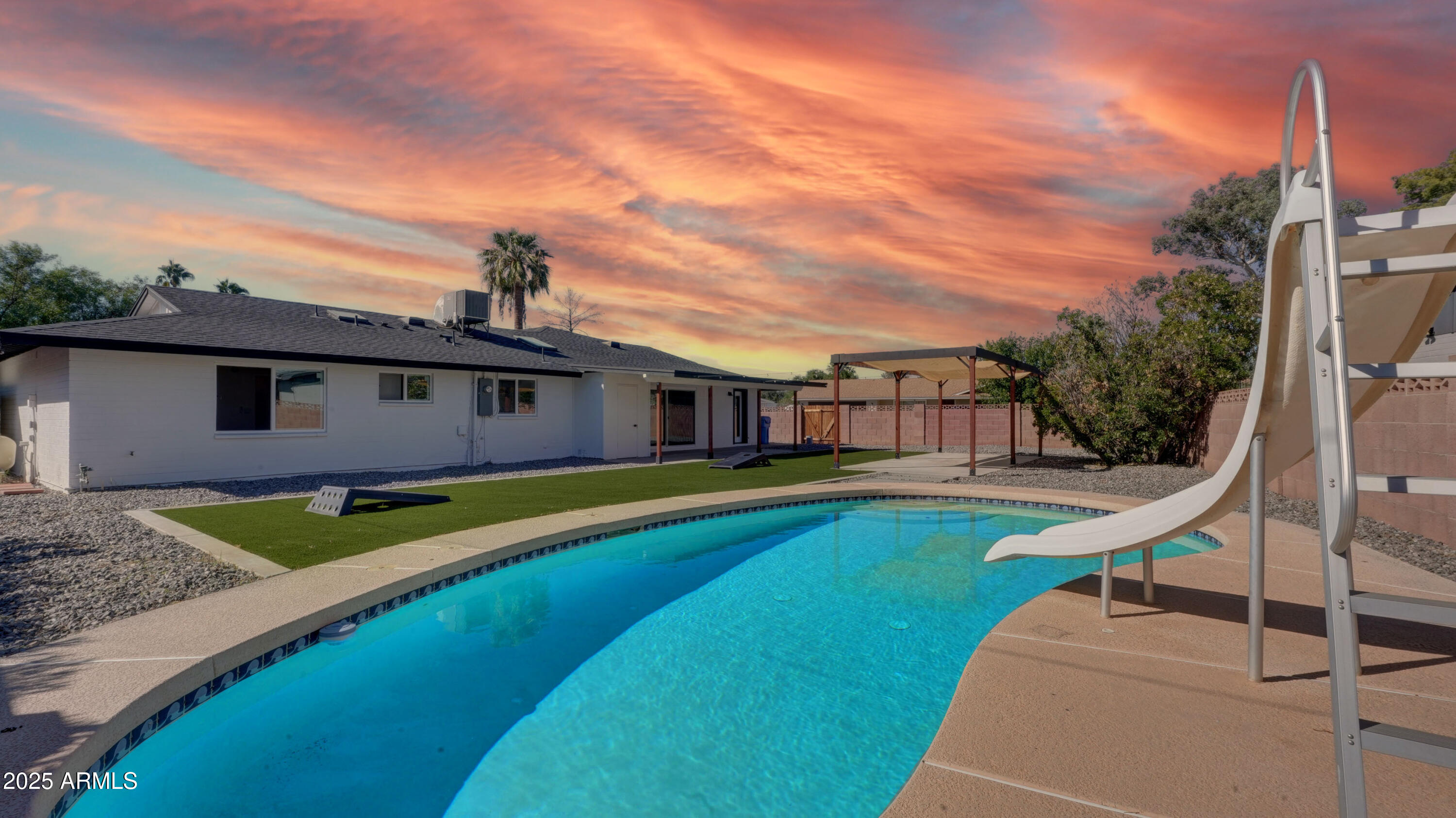 8829 North 17th Avenue Phoenix, AZ 85021 - Photo 31 of 38 27