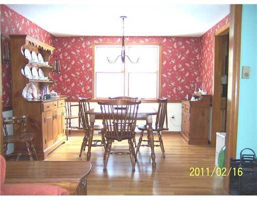 20 Merrill Road Freeport, ME 04032 - Photo 3 of 5 Dining Room.