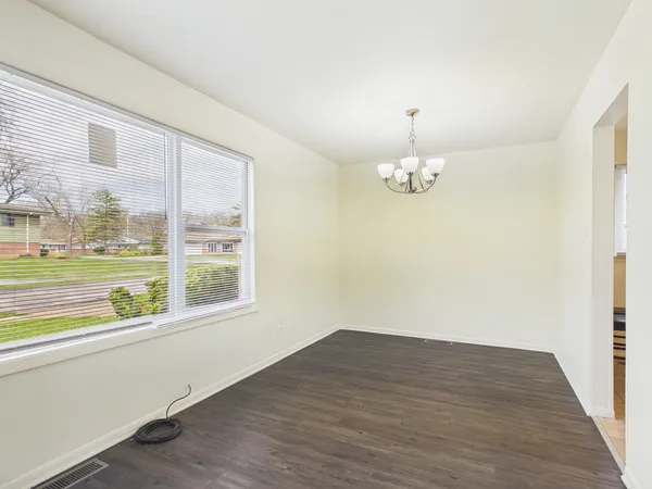 $2,400 | 209 Todd Street, Park Forest, IL 60466