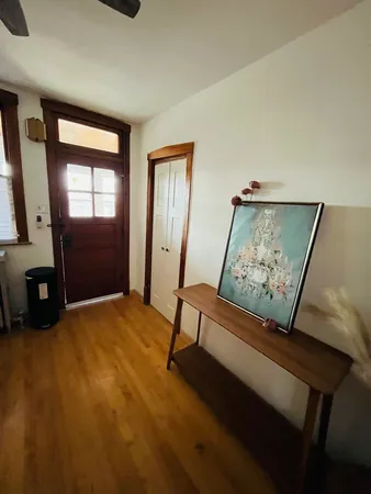 $1,900 | 5133 West Wrightwood Avenue, Unit 2, Chicago, IL 60639