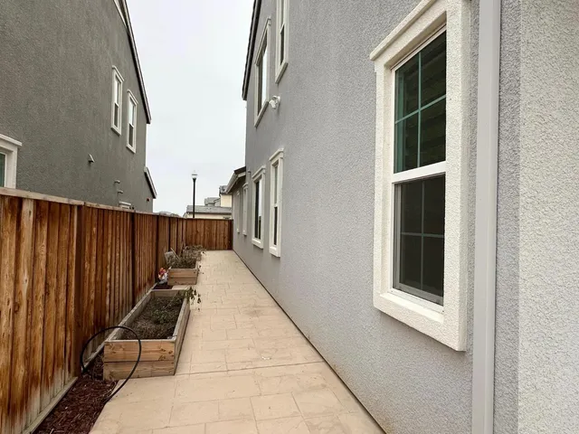 $3,400 | 3690 Barton Street, Tracy, CA 95377