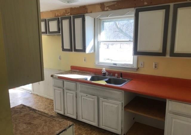 10005 Bessemer Road Cranesville, PA 16410 - Photo 8 of 12