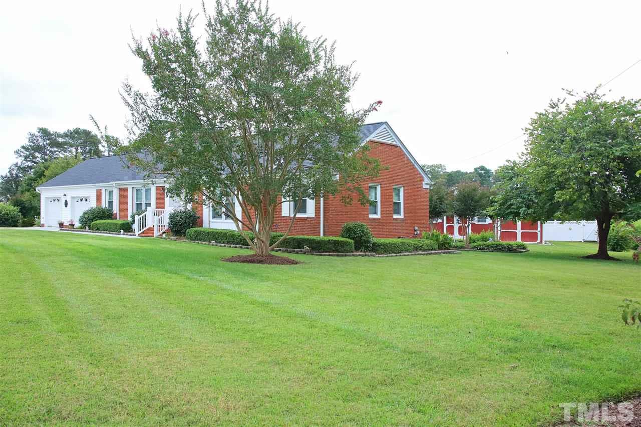 402 Perry Street Rolesville, NC 27571 - Photo 4 of 30 Gallery Image 4