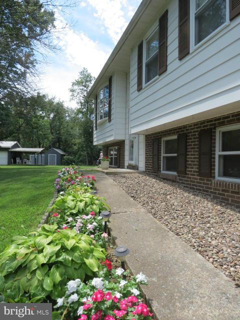 13947 Fairview Road Clear Spring, MD 21722 - Photo 2 of 22 Exterior (Front)