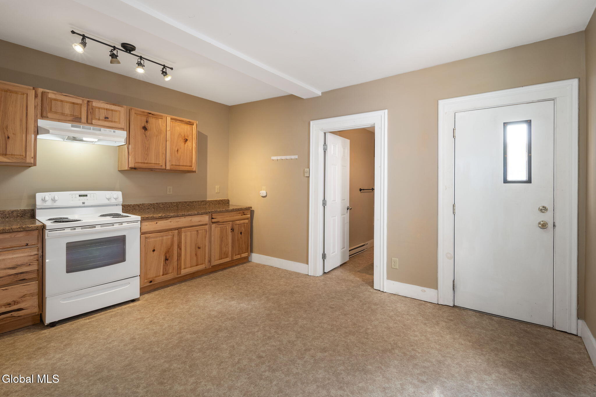 108 Division Street, Unit 7 Cobleskill, NY 12043 - Photo 10 of 15 11-108DivisionSt_11