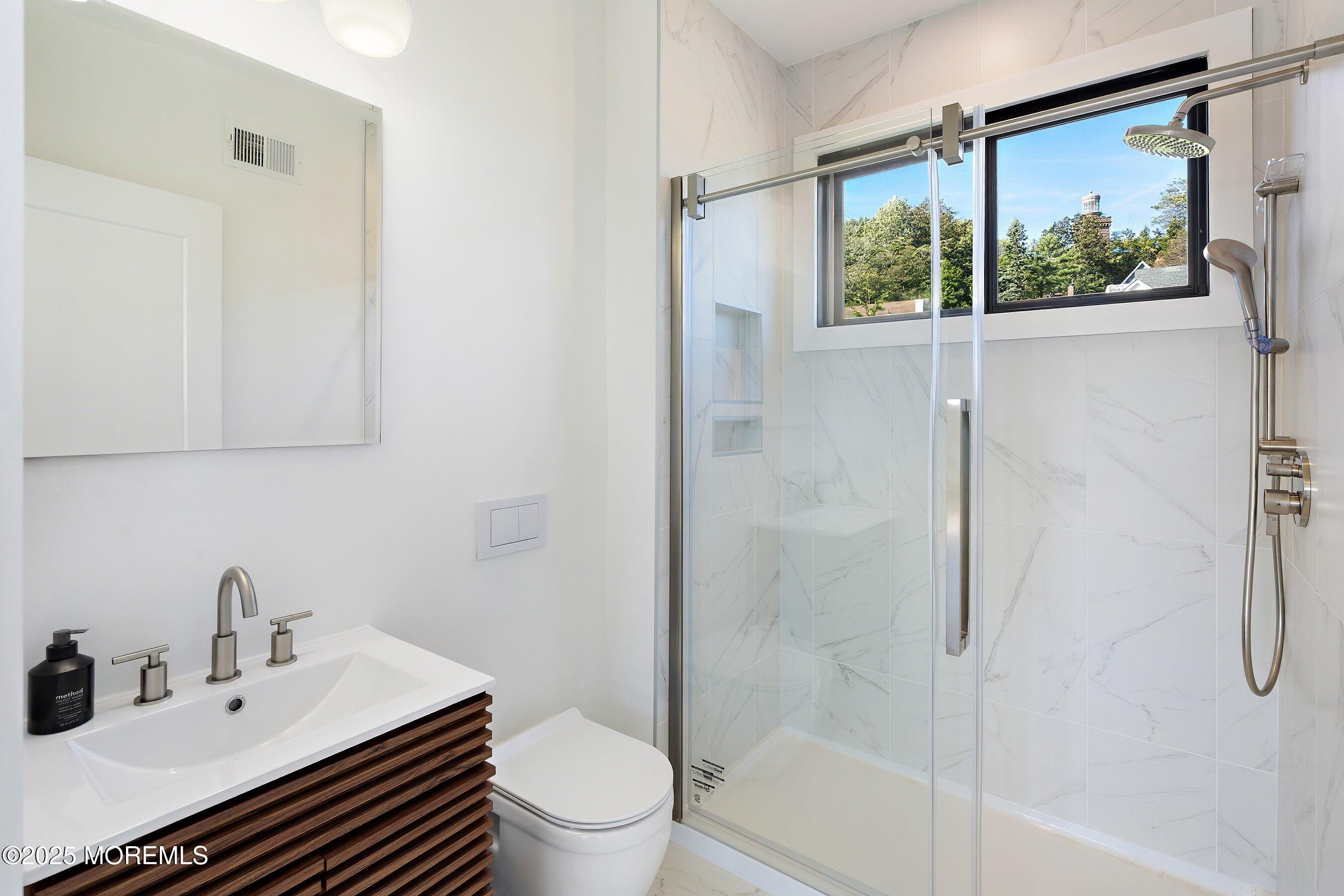 25 Portland Road Highlands, NJ 07732 - Photo 26 of 50 42-Bath 3