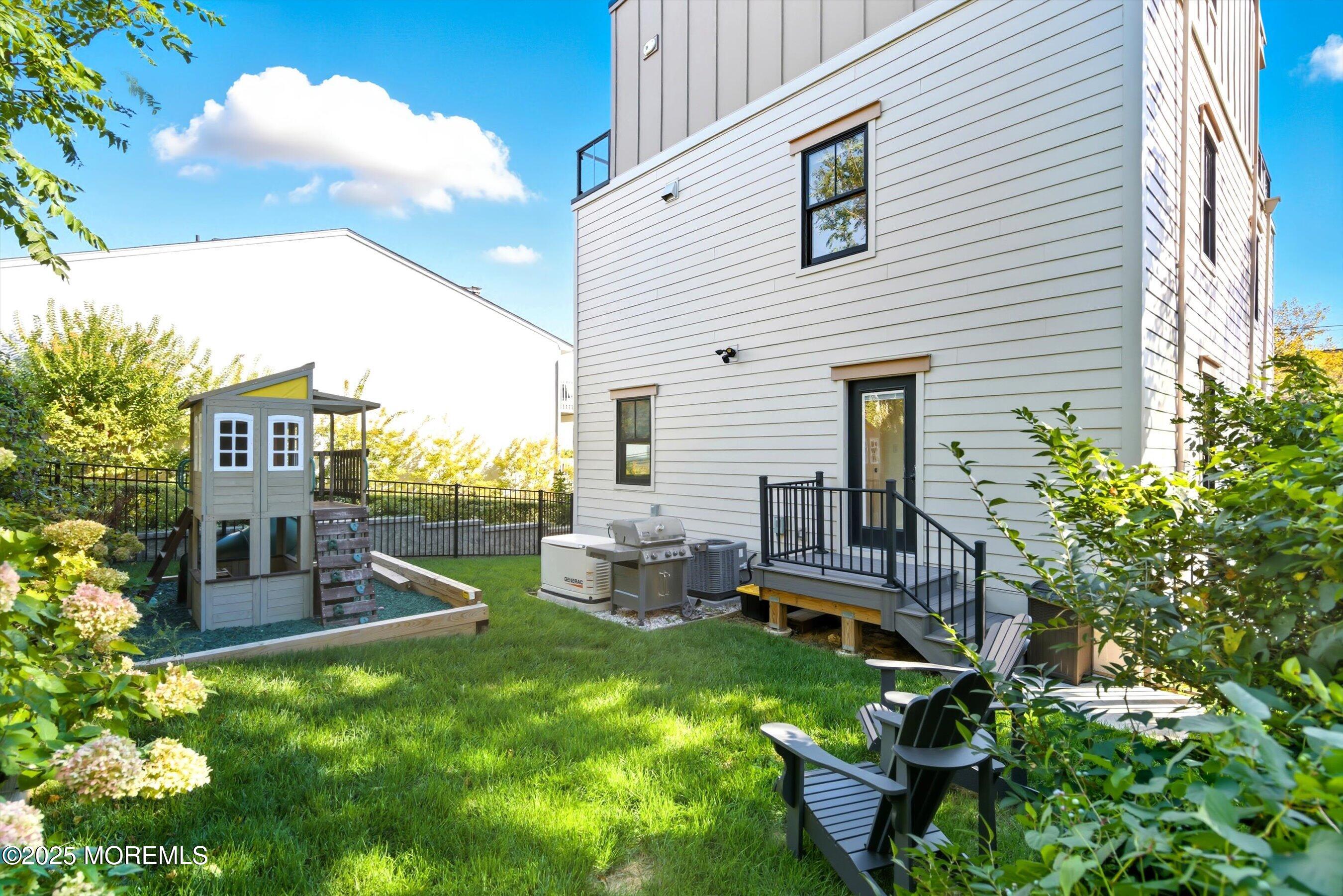 25 Portland Road Highlands, NJ 07732 - Photo 36 of 50 44-Yard 1B