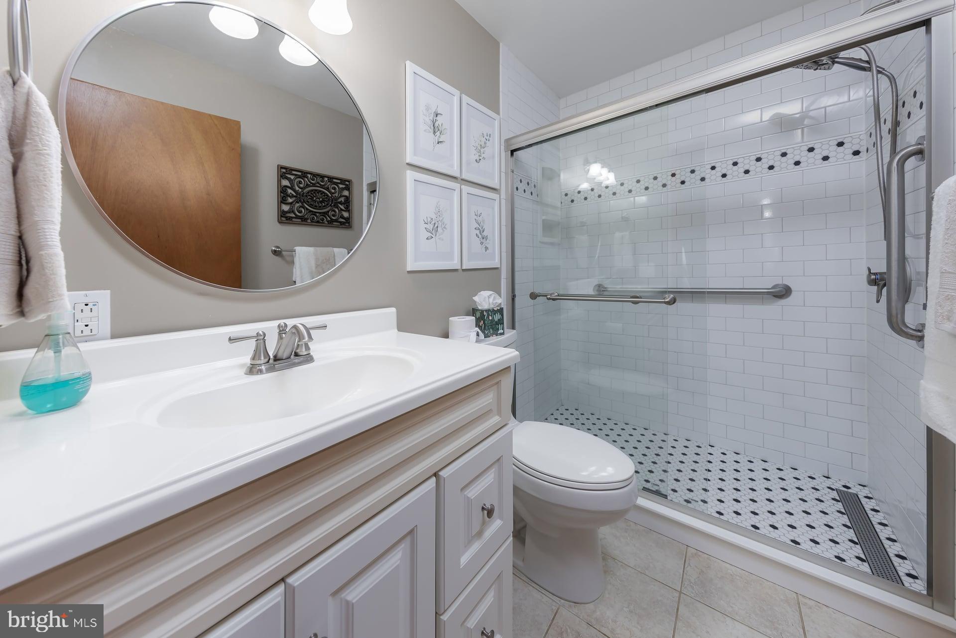 445 Locust Avenue, Unit 5102 Pitman, NJ 08071 - Photo 14 of 17 Gallery Image 14
