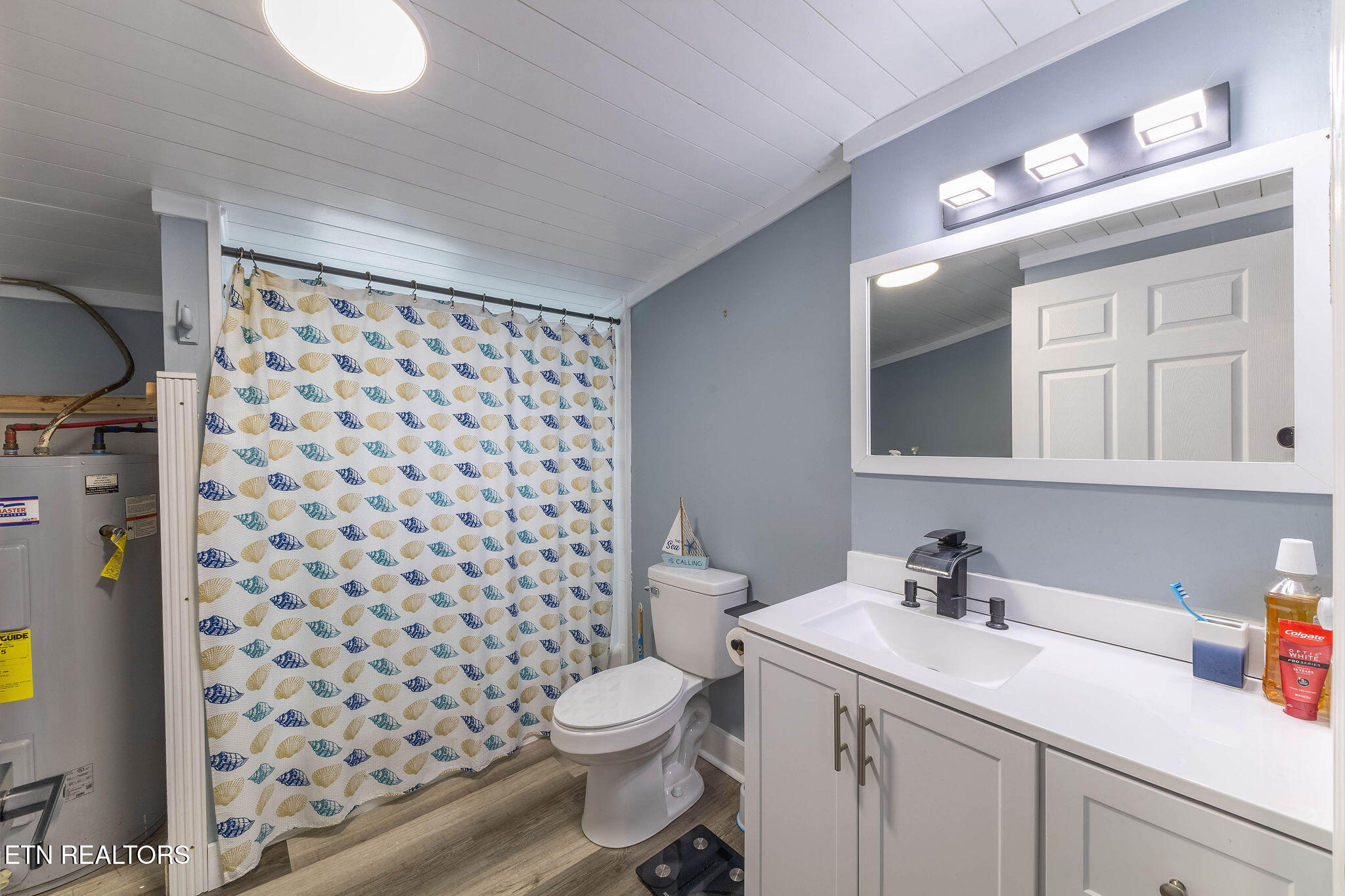 919 Hudson Street Sweetwater, TN 37874 - Photo 10 of 18 IMG_9992-HDR