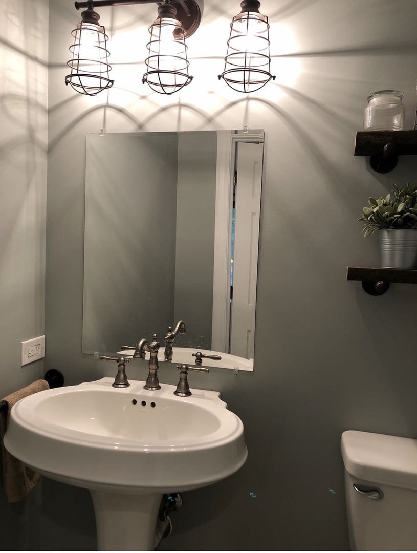 17931 La Haigh Road Homewood, IL 60430 - Photo 9 of 24