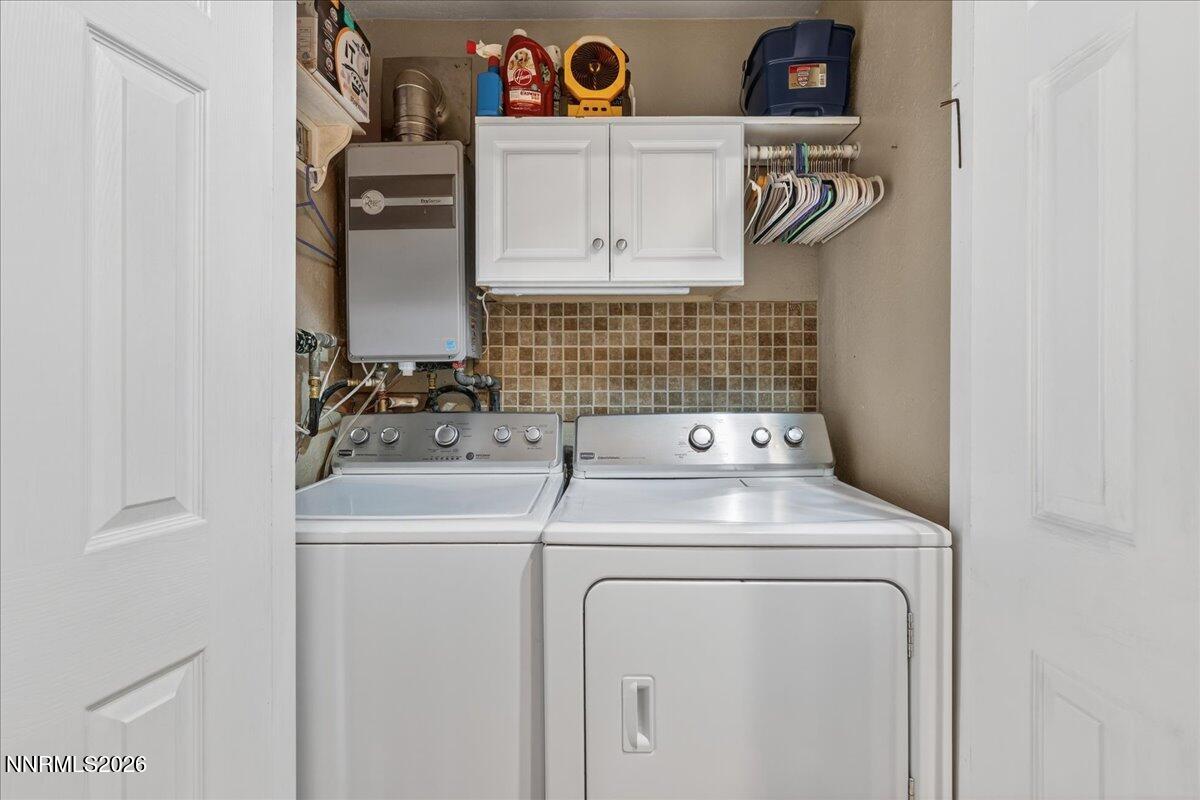 1831 North Division Street Carson City, NV 89703 - Photo 16 of 35 a utility room with dryer and washer