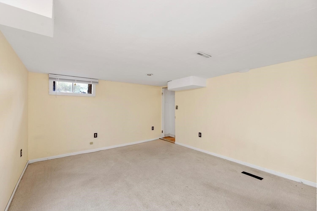 11 Holten Street Danvers, MA 01923 - Photo 30 of 35