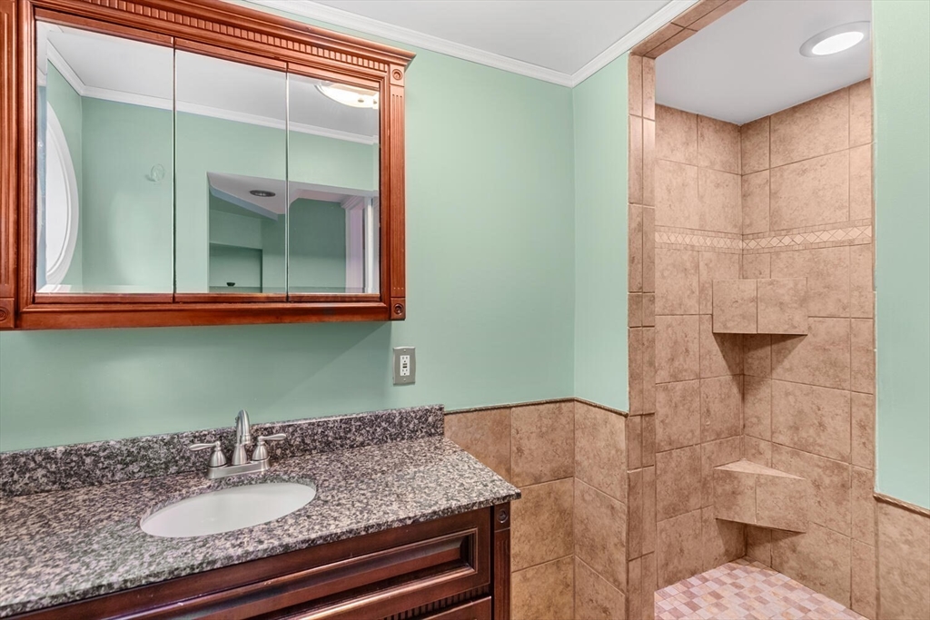 11 Holten Street Danvers, MA 01923 - Photo 9 of 35