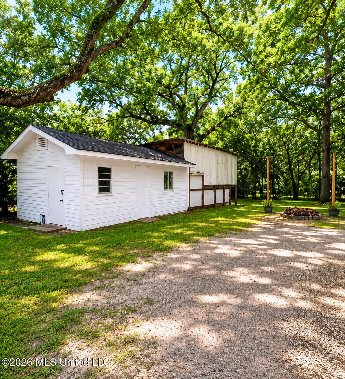 264 Forrest Avenue Biloxi, MS 39530 - Photo 15 of 15 Backyard