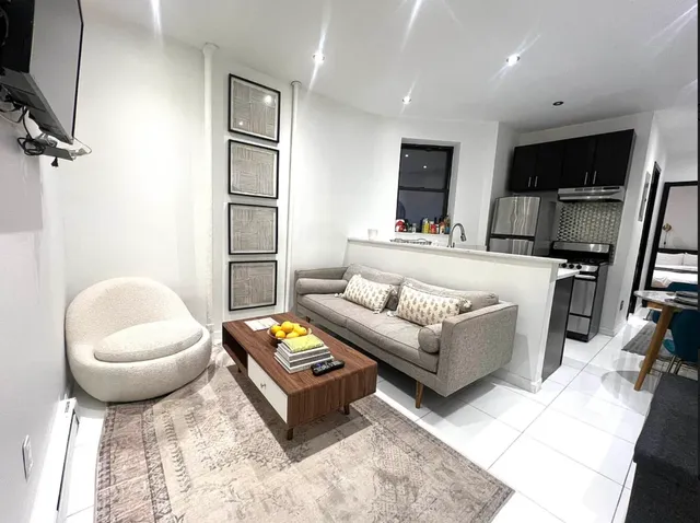 $3,800 | 21 West 106th Street, Unit 2D | Upper West Side