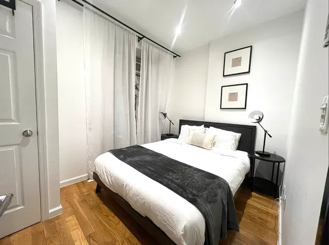 $3,800 | 21 West 106th Street, Unit 2D | Upper West Side