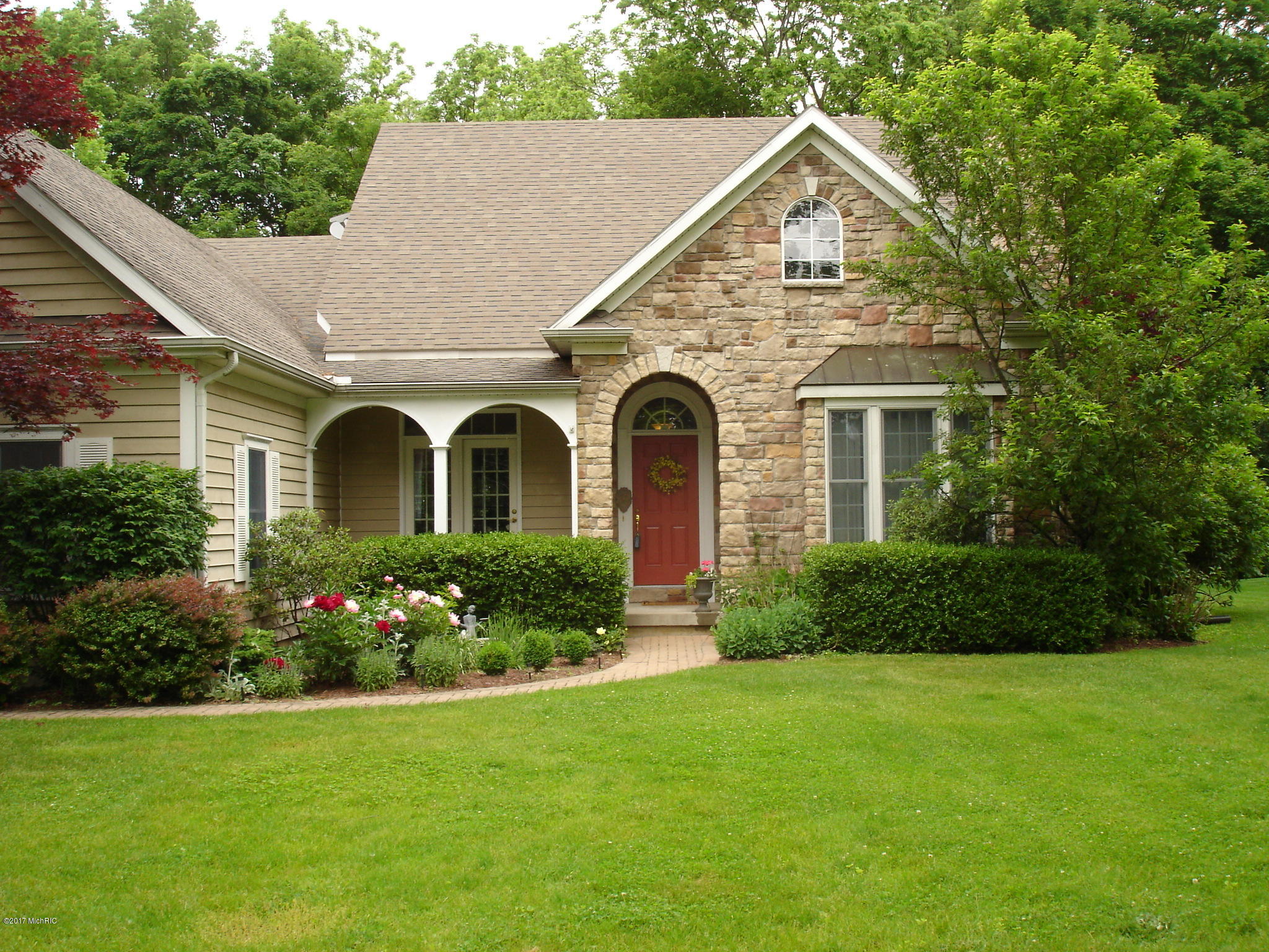 2179 Autumn Ridge St. Joseph, MI 49085 - Photo 3 of 53 CLOSEUP FRONT
