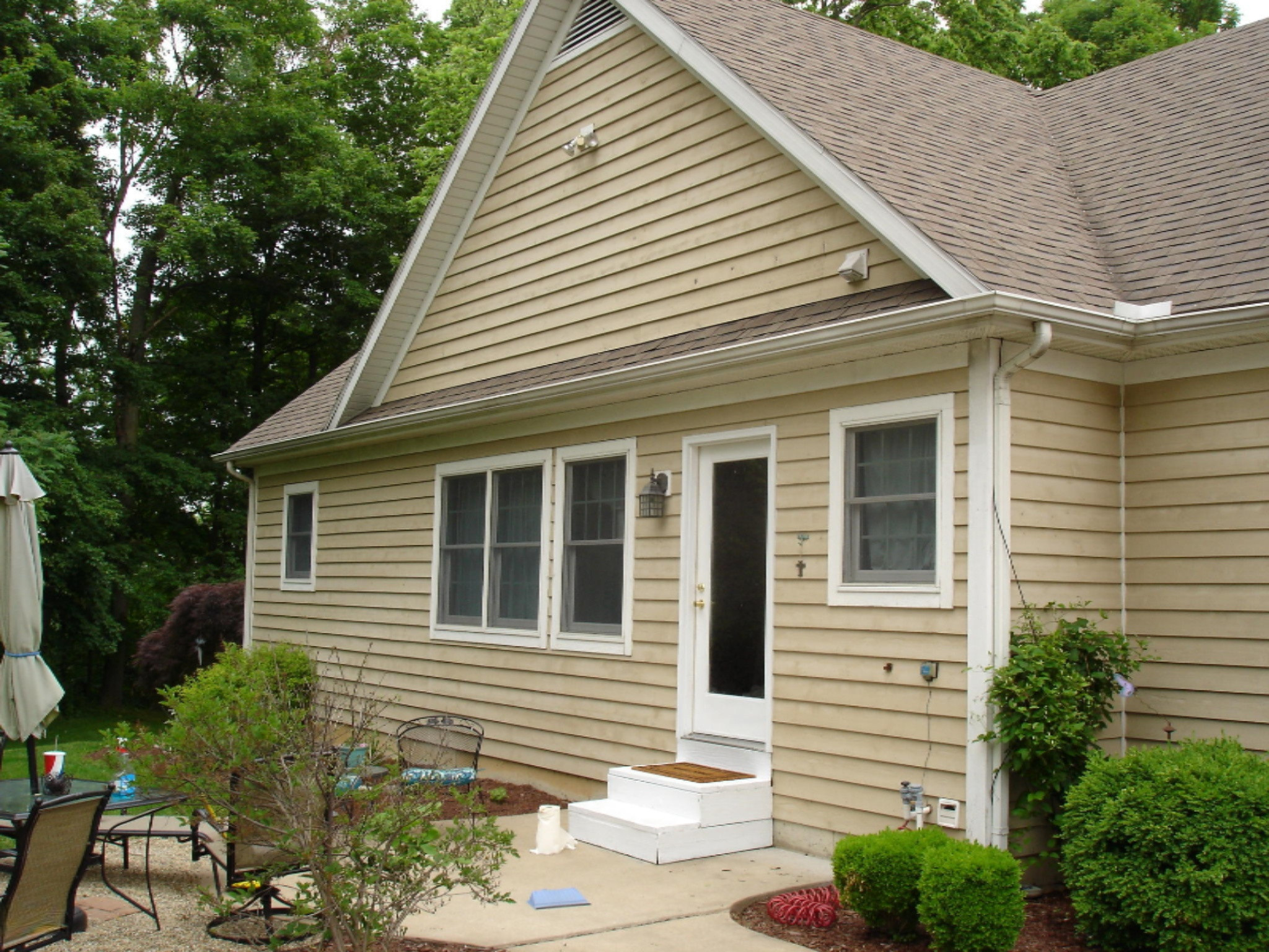 2179 Autumn Ridge St. Joseph, MI 49085 - Photo 7 of 53 SIDE ENTRY