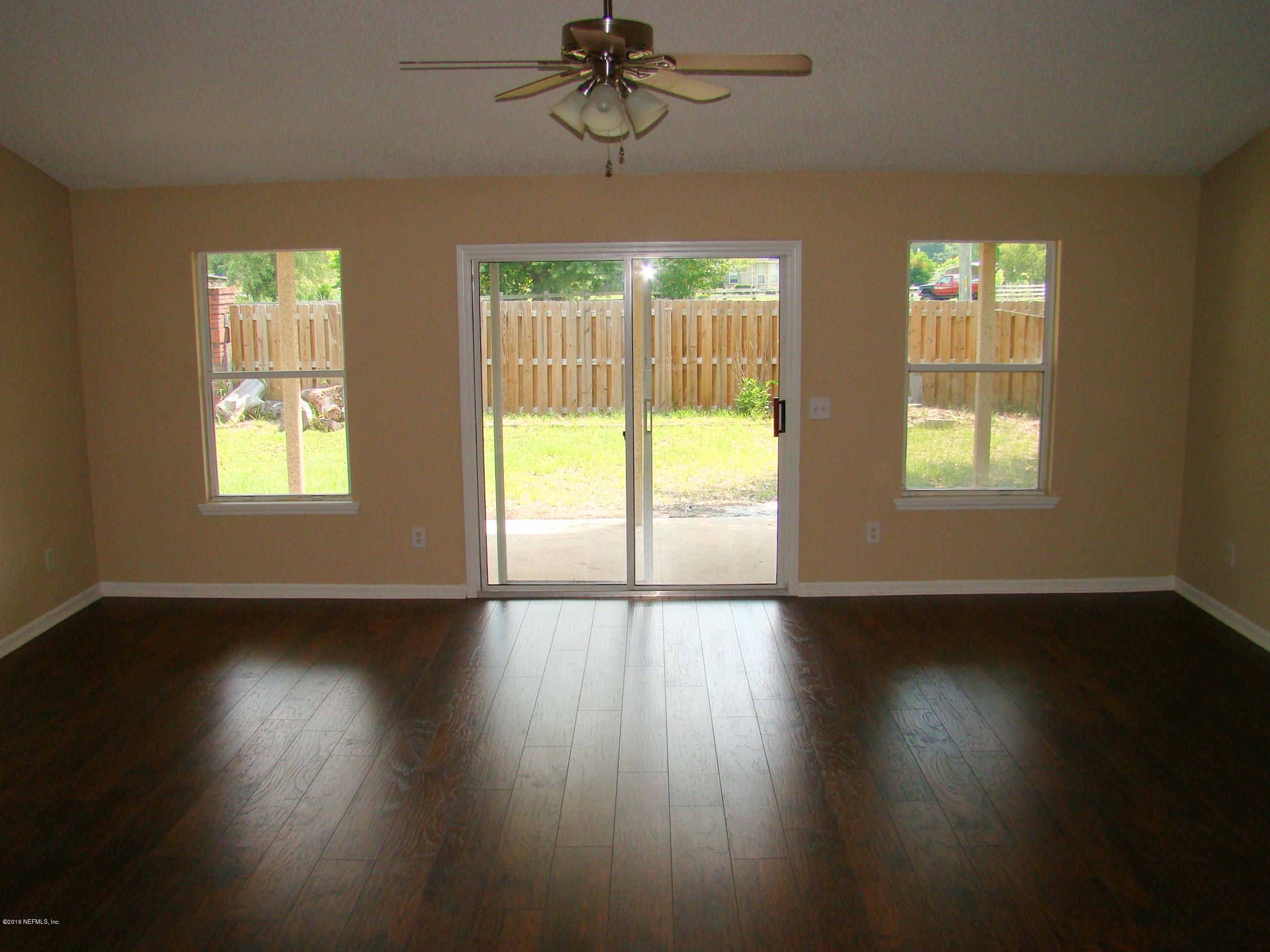 2499 Mallory Hills Road Jacksonville, FL 32221 - Photo 5 of 18 FAMILY ROOM
