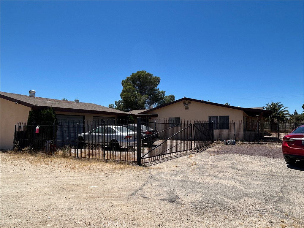 14822 Rodeo Drive Victorville, CA 92395 - Photo 3 of 60