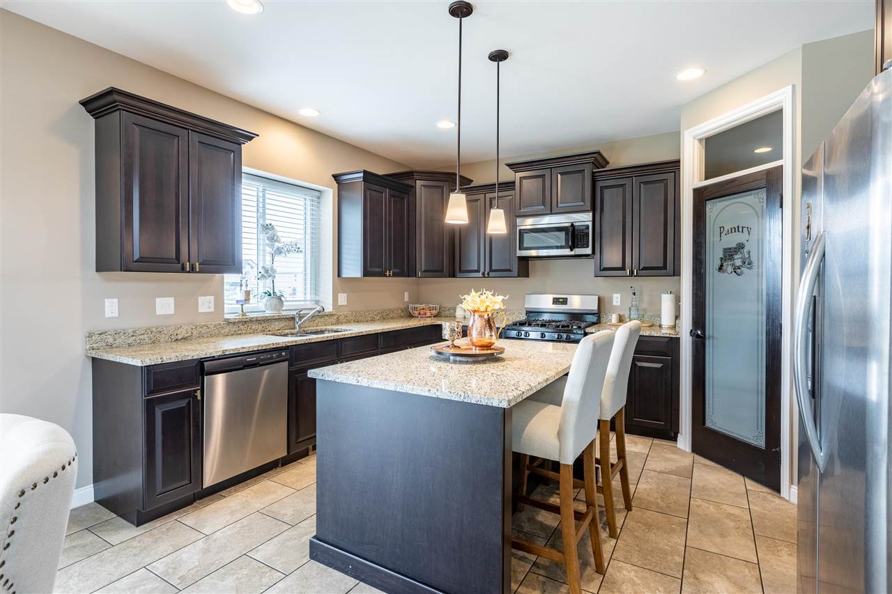 21948 Rio Grande Drive Macomb, MI 48044 - Photo 6 of 27 50071980-6.JPG