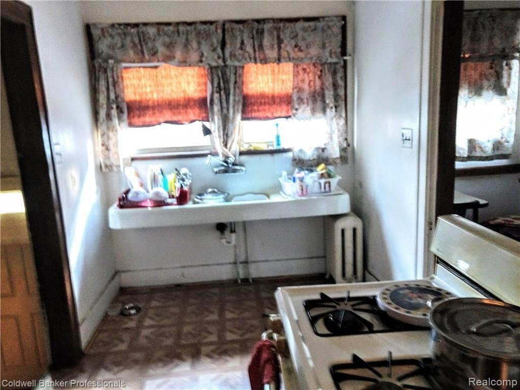 904-906 Alter Road Detroit, MI 48215 - Photo 12 of 24 9.jpg
